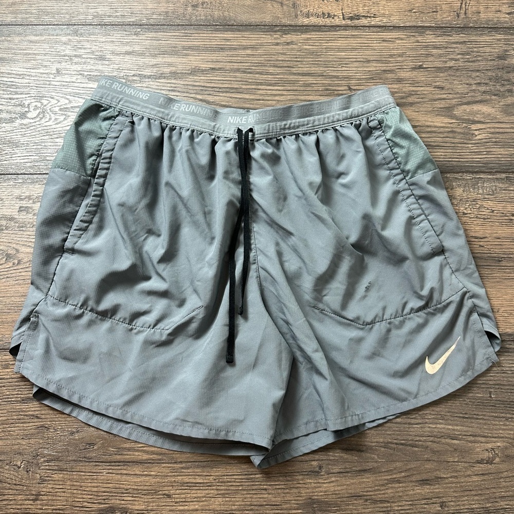 Nike Women's Athletic Gray Shorts - Picture 1 of 2